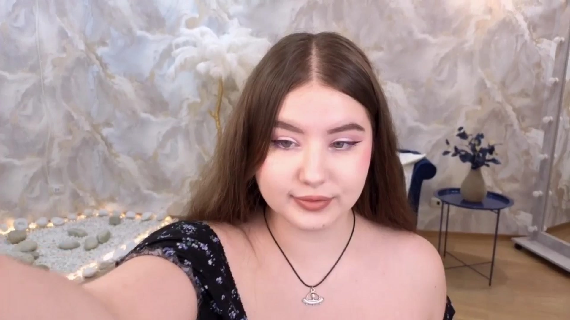 Gallery image thumbnail from EnigmaVeil's myfreecams stream on, 01/29/2026, 19:02 image 18 of 20
