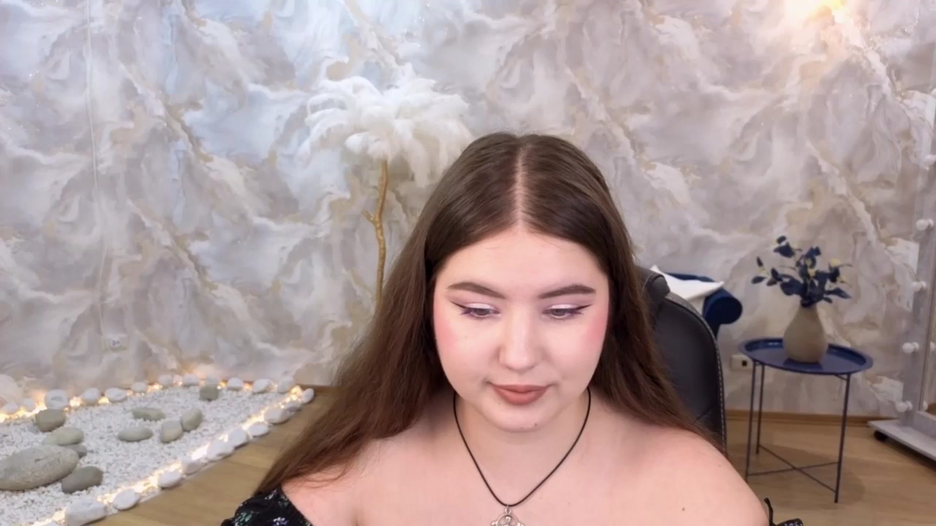 Gallery image thumbnail from EnigmaVeil's myfreecams stream on, 01/29/2026, 19:02 image 5 of 20