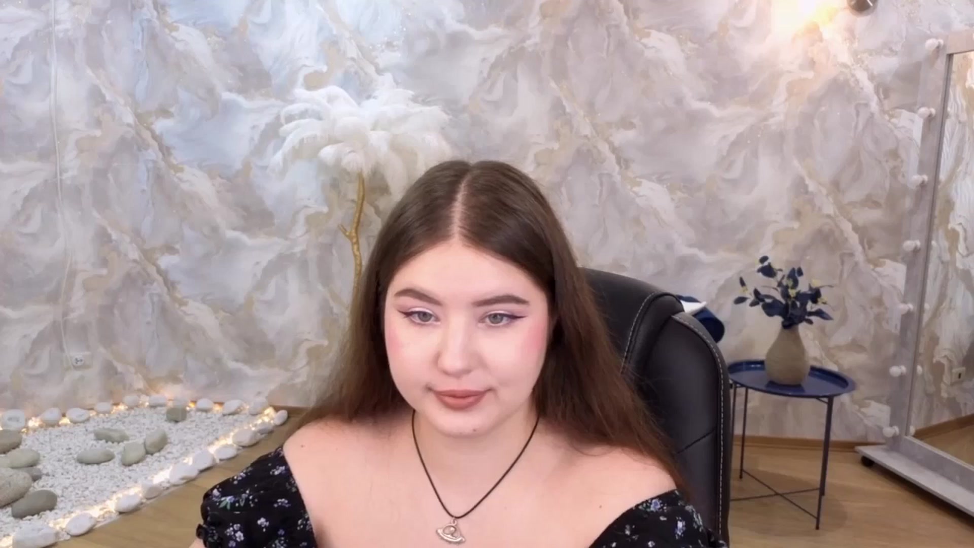 Gallery image thumbnail from EnigmaVeil's myfreecams stream on, 01/29/2026, 19:35 image 16 of 20