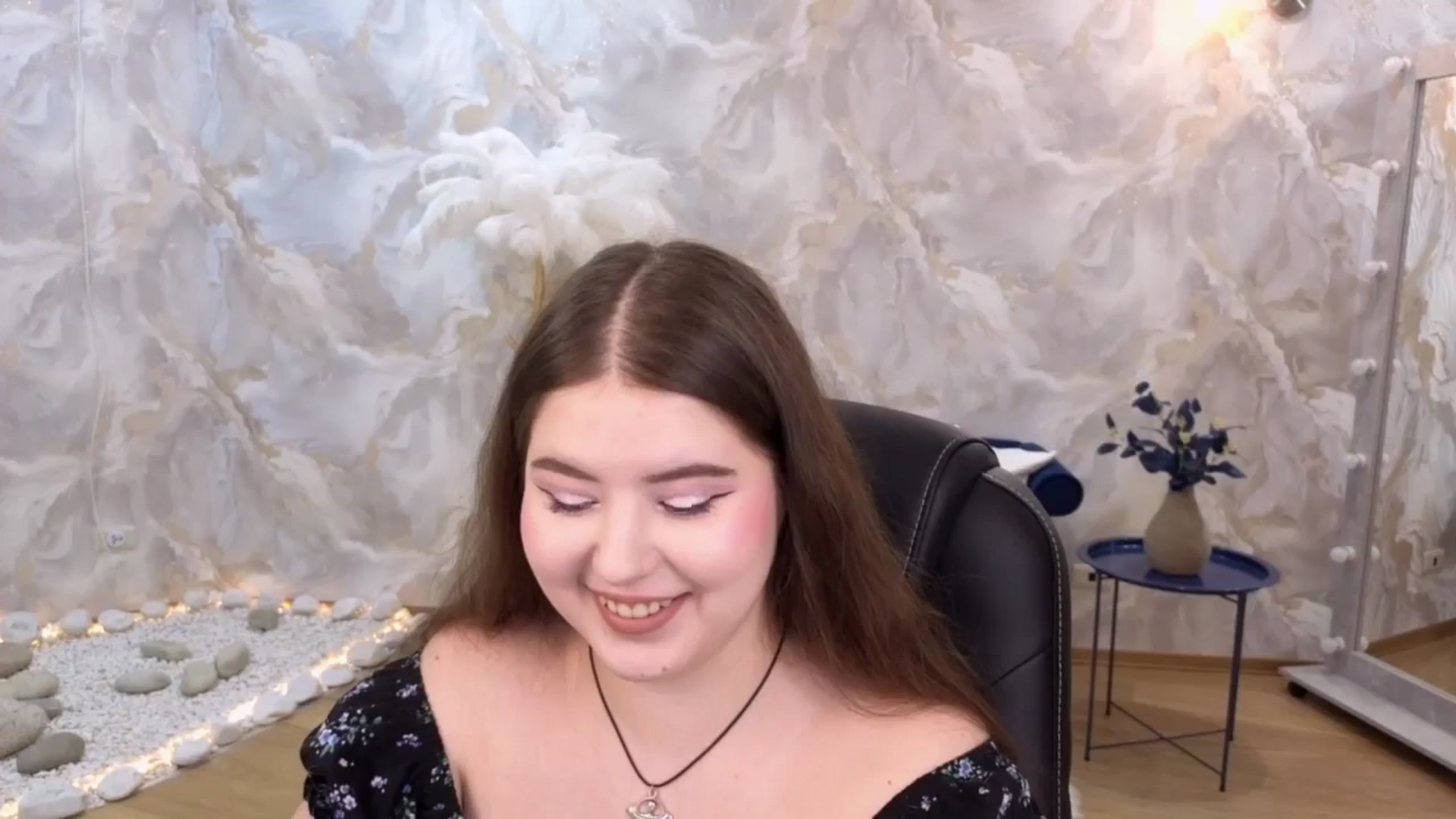 Gallery image thumbnail from EnigmaVeil's myfreecams stream on, 01/29/2026, 19:47 image 15 of 20