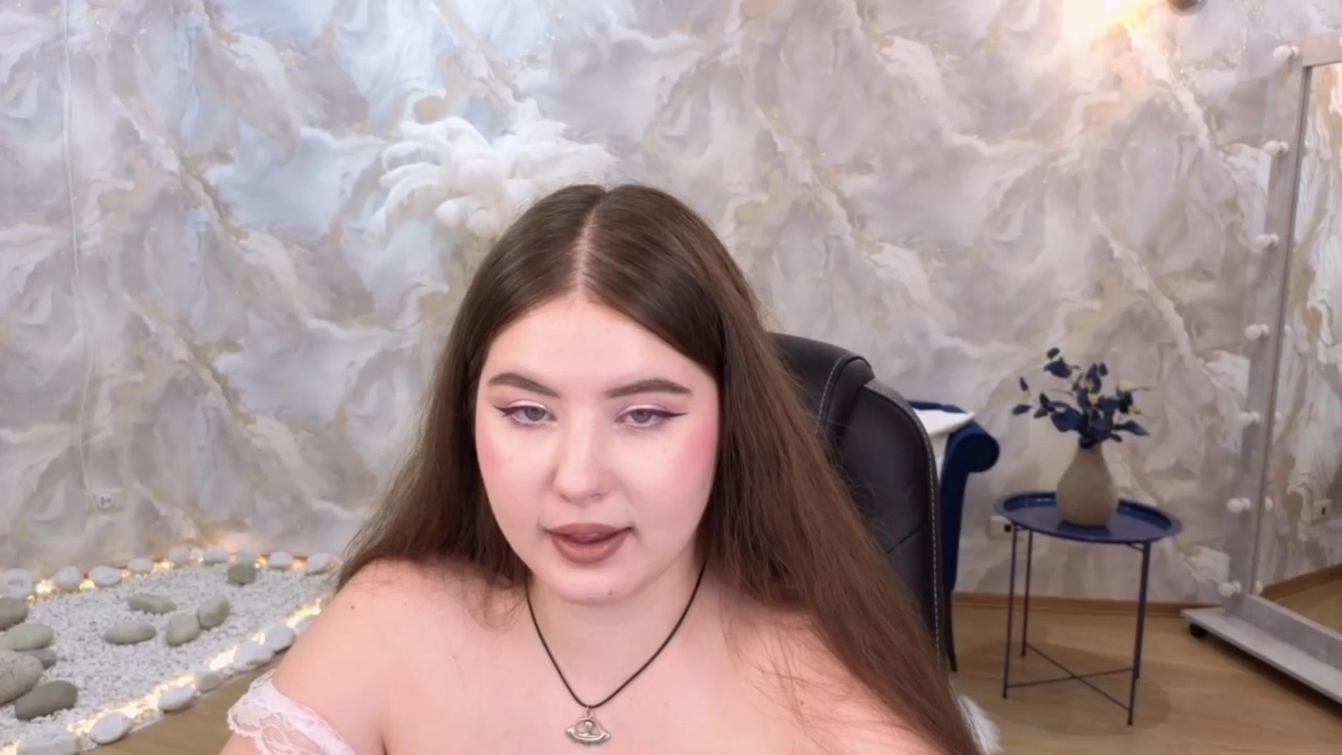 Gallery image thumbnail from EnigmaVeil's myfreecams stream on, 01/30/2026, 01:01 image 15 of 20