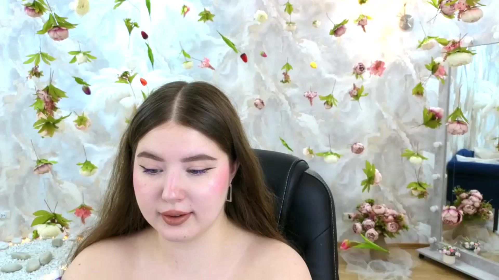 Gallery image thumbnail from EnigmaVeil's myfreecams stream on, 03/08/2026, 19:03 image 19 of 20