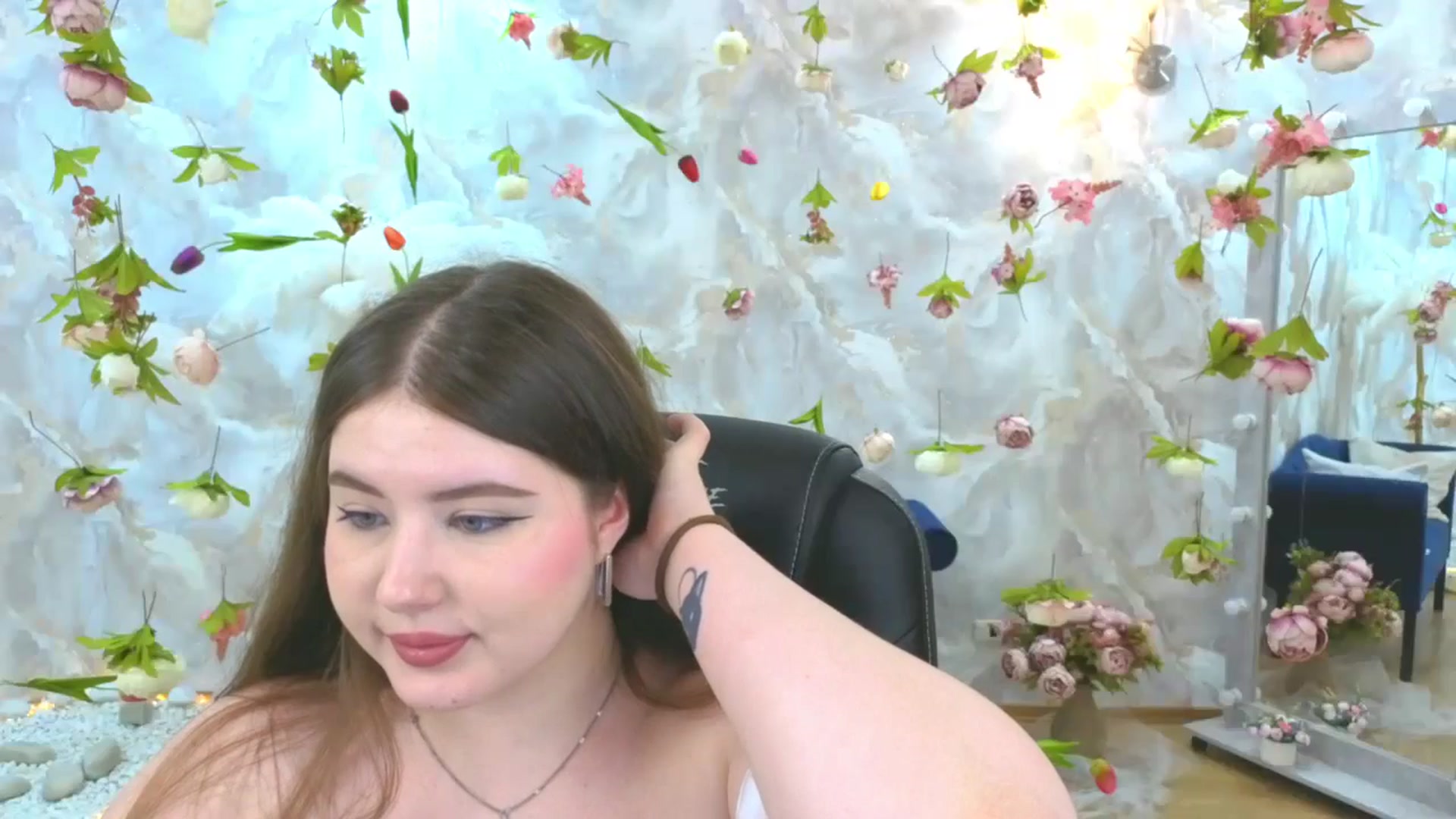 Gallery image thumbnail from EnigmaVeil's myfreecams stream on, 03/12/2026, 10:20 image 19 of 20