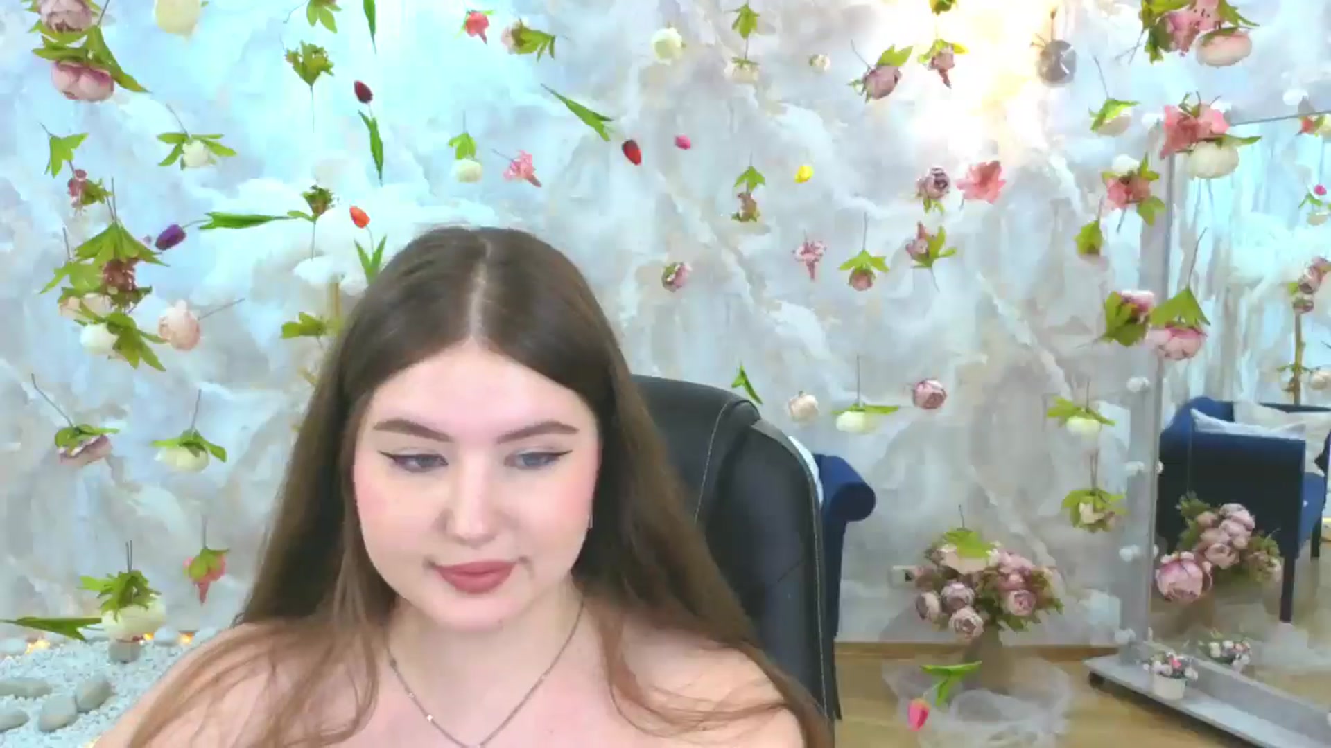 Gallery image thumbnail from EnigmaVeil's myfreecams stream on, 03/12/2026, 10:20 image 17 of 20