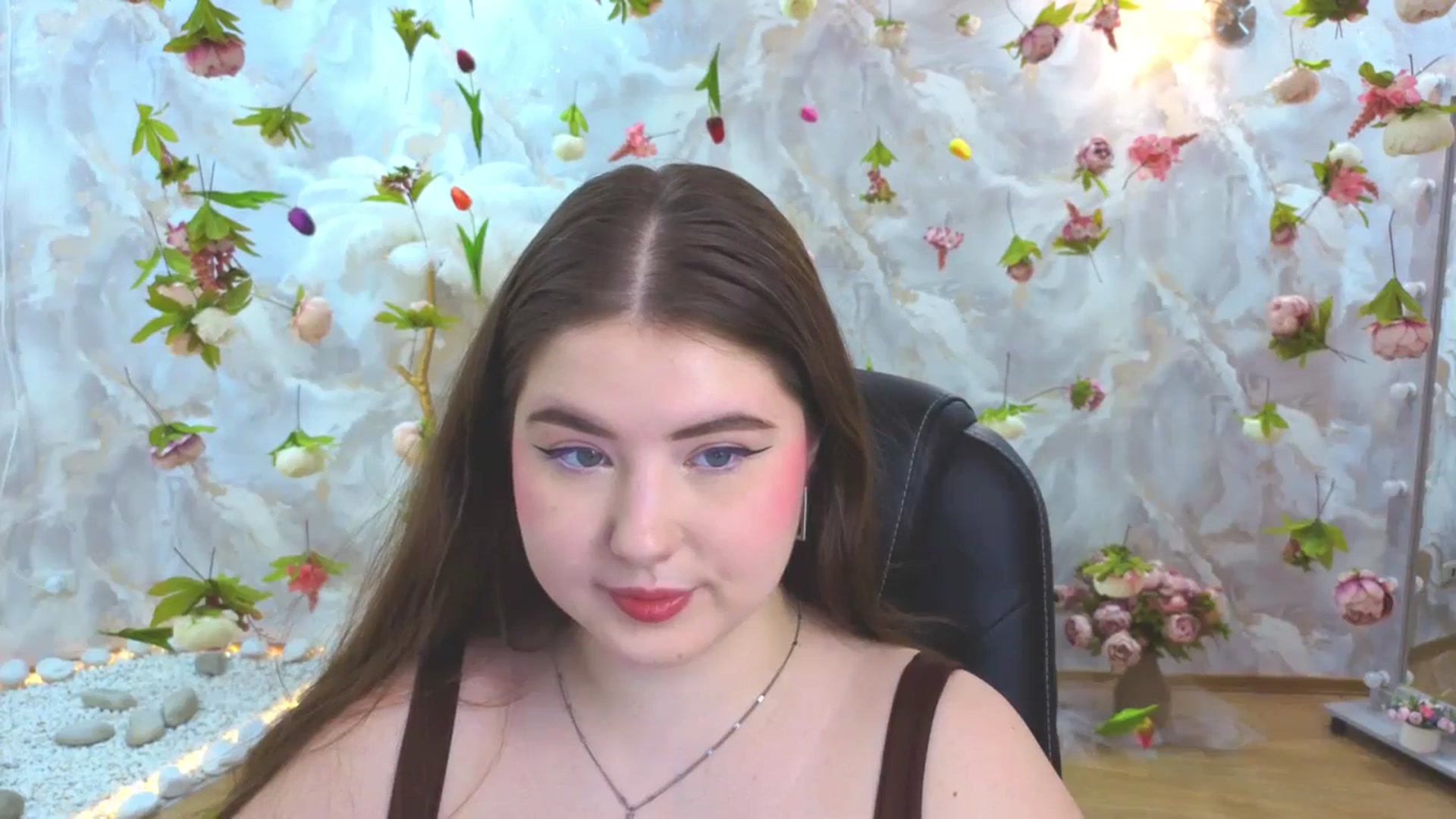 Gallery image thumbnail from EnigmaVeil's myfreecams stream on, 03/14/2026, 20:10 image 19 of 20