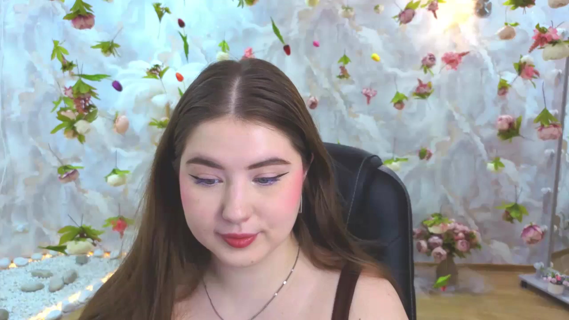 Gallery image thumbnail from EnigmaVeil's myfreecams stream on, 03/14/2026, 20:10 image 18 of 20