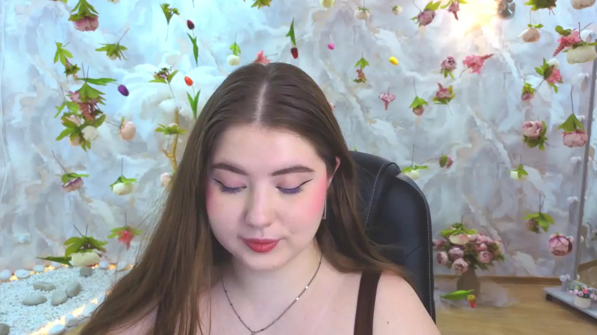 Gallery image thumbnail from EnigmaVeil's myfreecams stream on, 03/14/2026, 20:10 image 17 of 20
