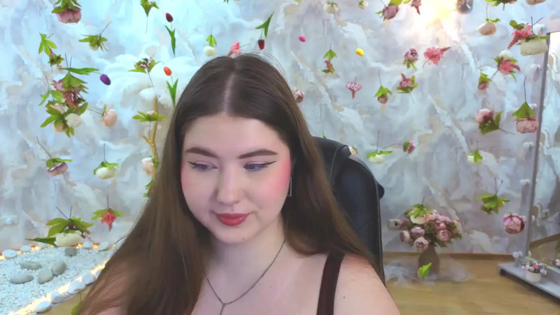 Gallery image thumbnail from EnigmaVeil's myfreecams stream on, 03/14/2026, 20:10 image 12 of 20