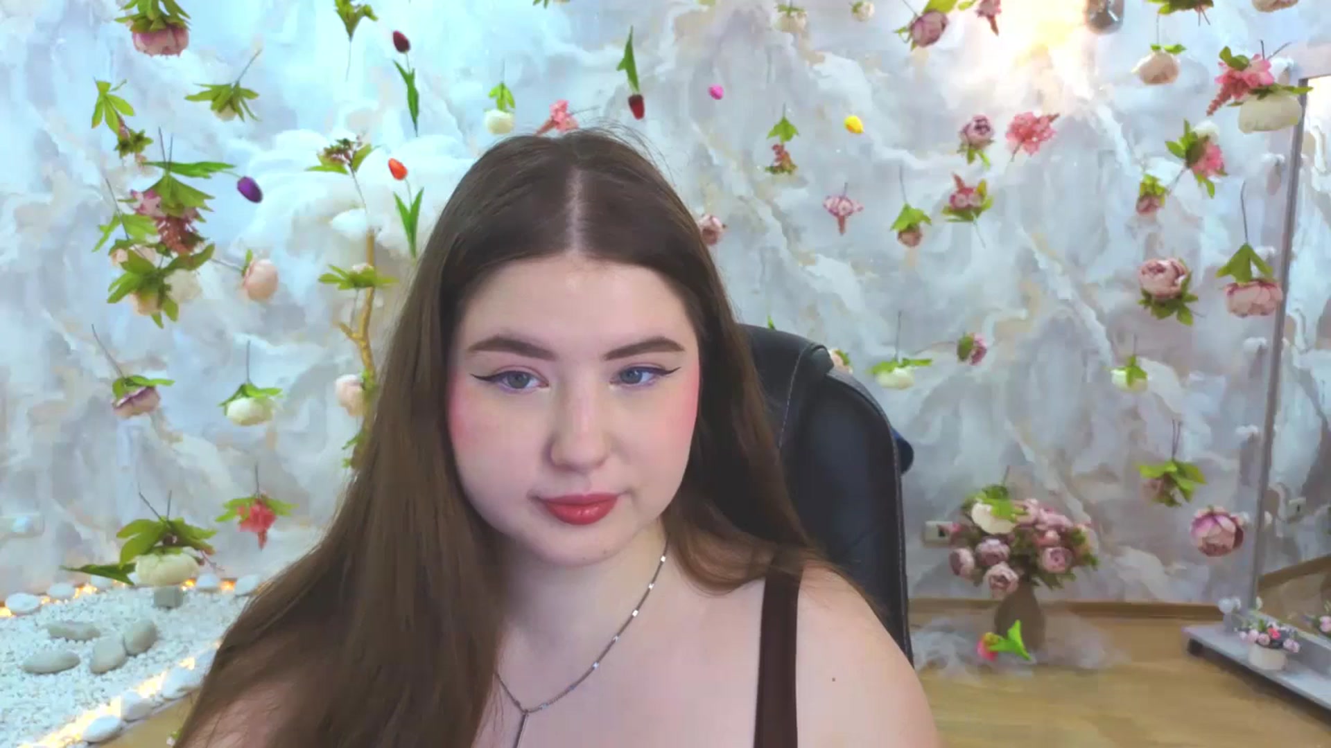 Gallery image thumbnail from EnigmaVeil's myfreecams stream on, 03/14/2026, 20:10 image 10 of 20