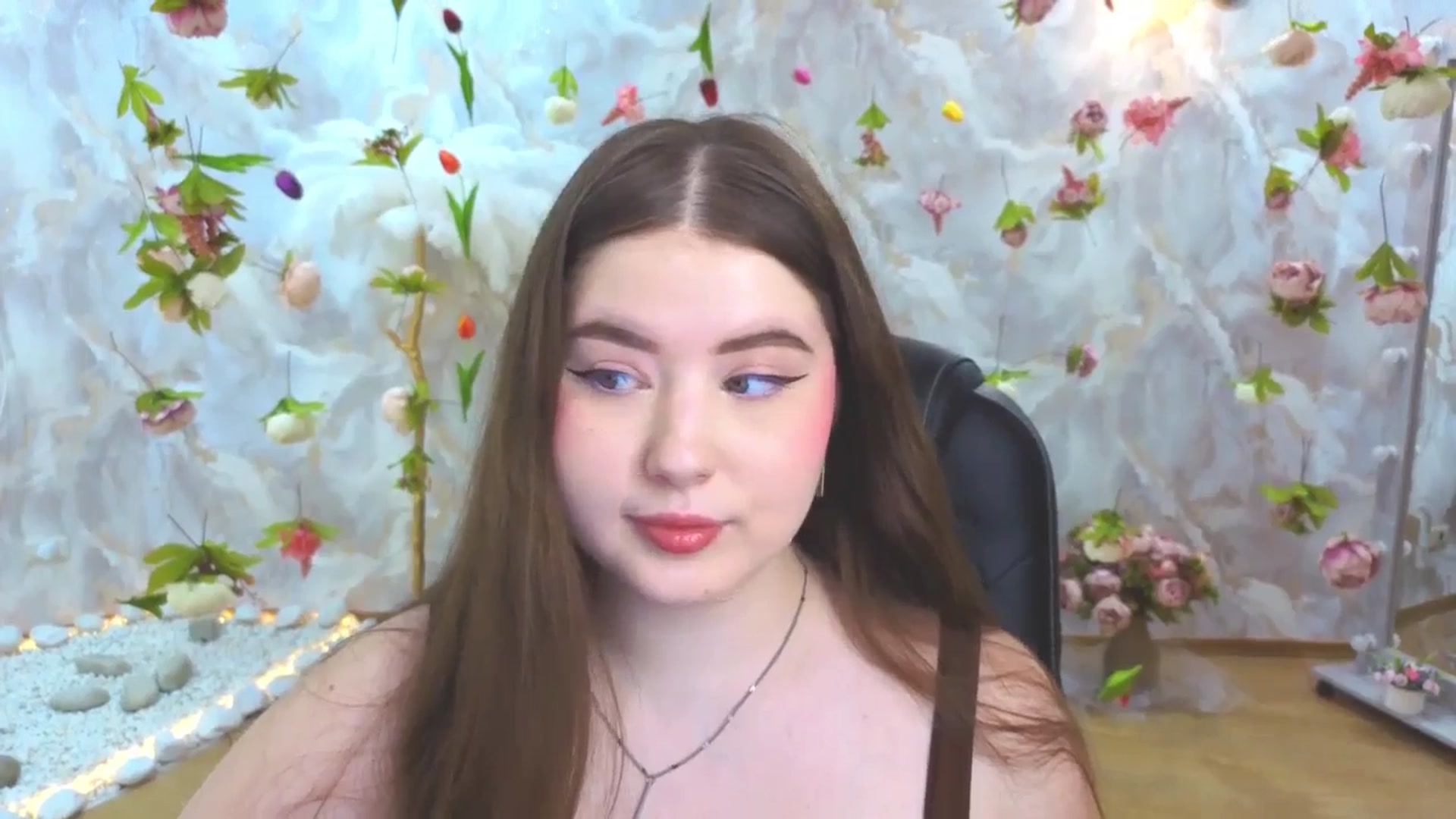 Gallery image thumbnail from EnigmaVeil's myfreecams stream on, 03/14/2026, 20:10 image 14 of 20