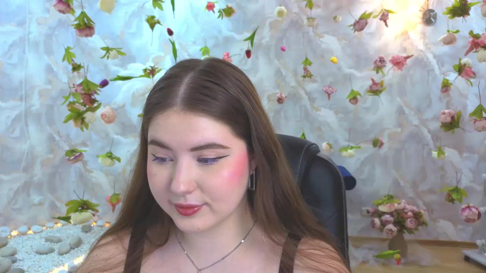 Gallery image thumbnail from EnigmaVeil's myfreecams stream on, 03/14/2026, 20:59 image 18 of 20