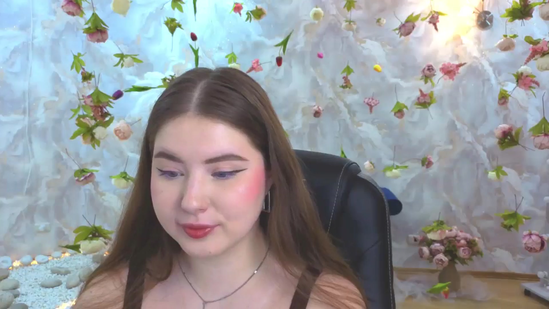 Gallery image thumbnail from EnigmaVeil's myfreecams stream on, 03/14/2026, 20:59 image 19 of 20