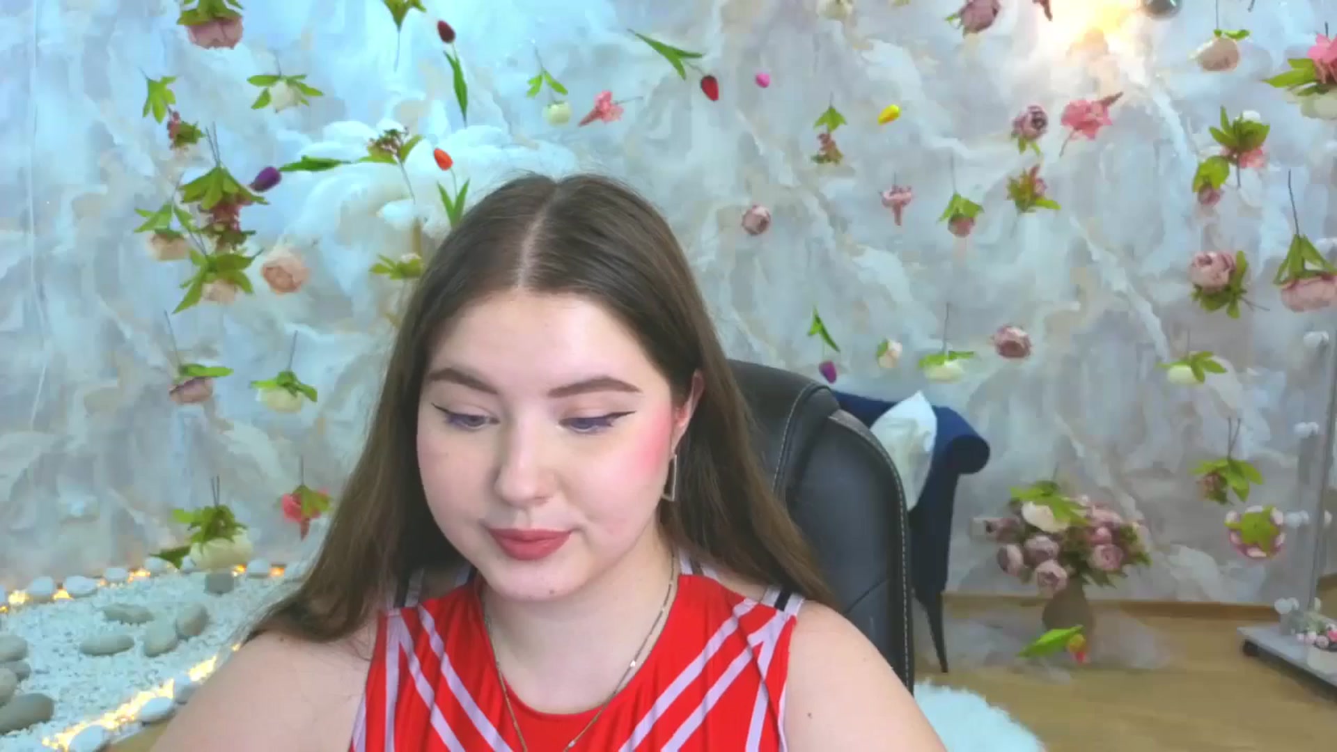 Gallery image thumbnail from EnigmaVeil's myfreecams stream on, 03/17/2026, 11:59 image 4 of 20