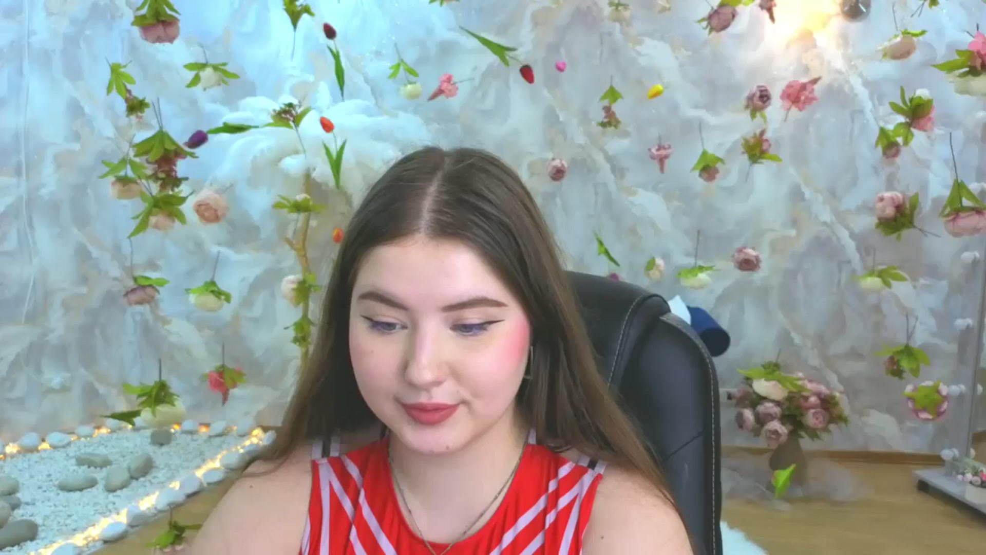 Gallery image thumbnail from EnigmaVeil's myfreecams stream on, 03/17/2026, 11:59 image 17 of 20