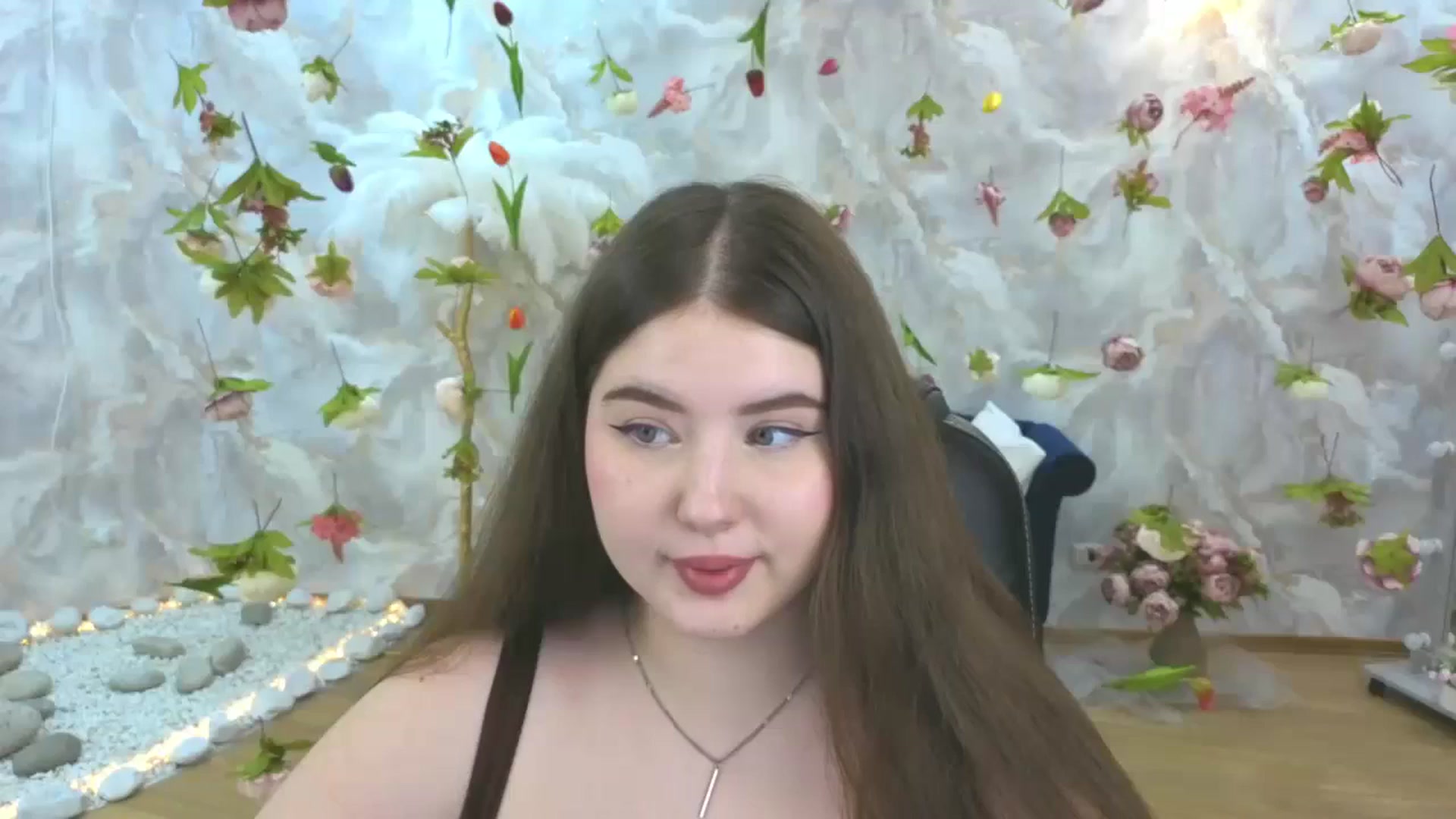 Gallery image thumbnail from EnigmaVeil's myfreecams stream on, 03/18/2026, 08:31 image 4 of 20