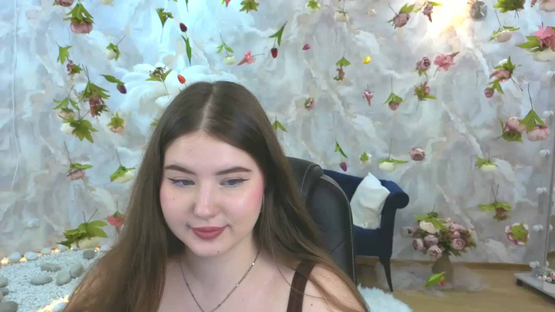 Gallery image thumbnail from EnigmaVeil's myfreecams stream on, 03/18/2026, 09:09 image 16 of 20