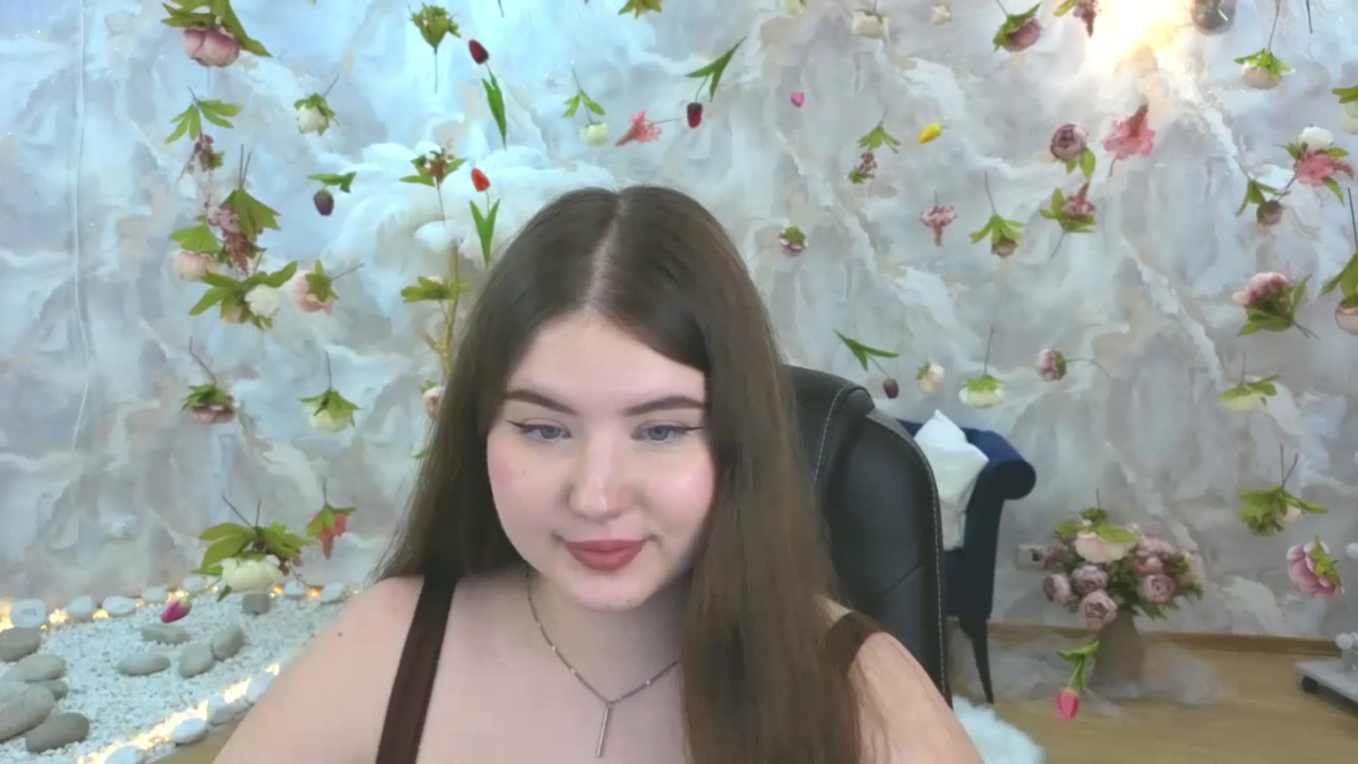 Gallery image thumbnail from EnigmaVeil's myfreecams stream on, 03/18/2026, 09:47 image 16 of 20