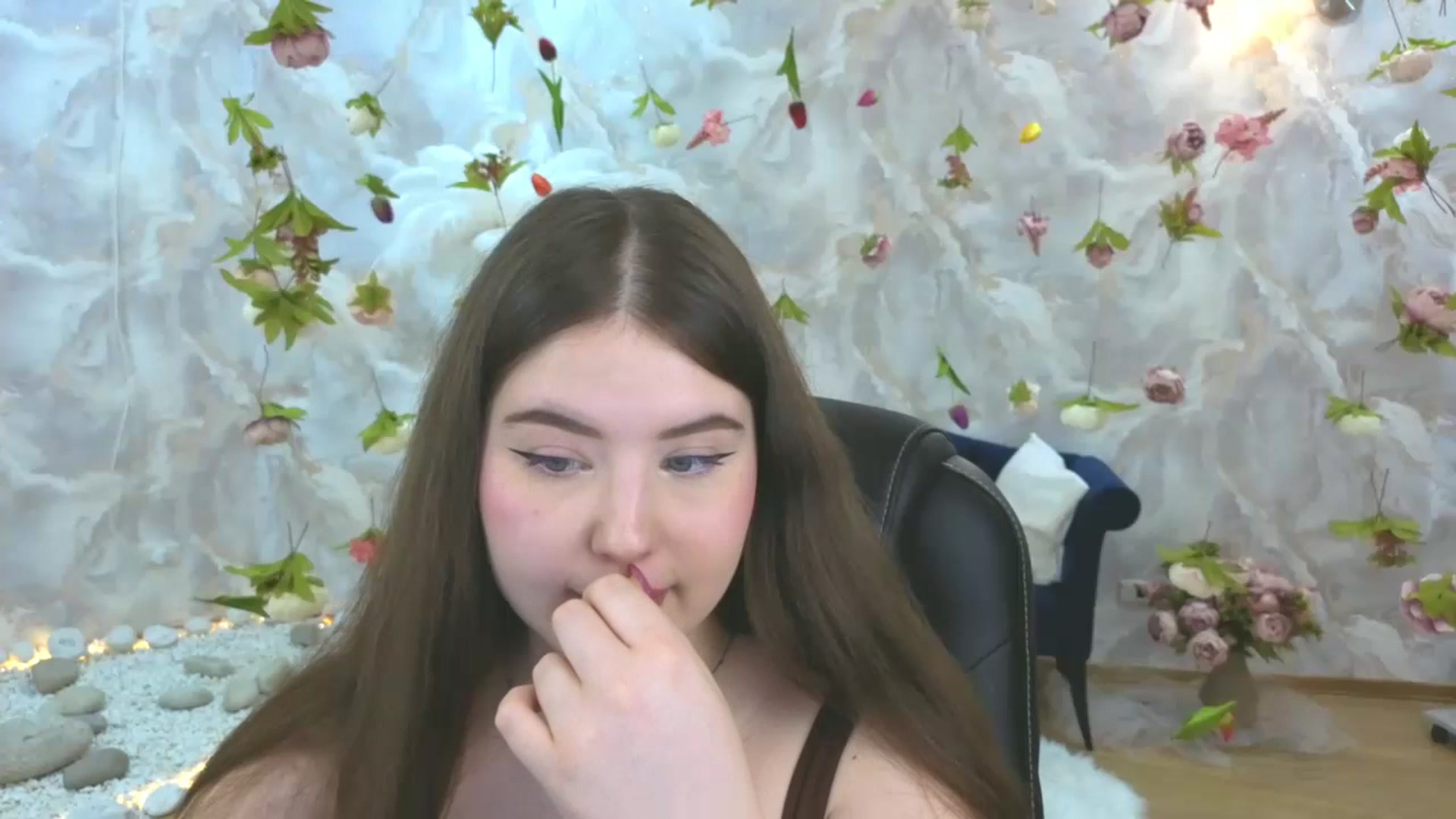 Gallery image thumbnail from EnigmaVeil's myfreecams stream on, 03/18/2026, 09:47 image 5 of 20