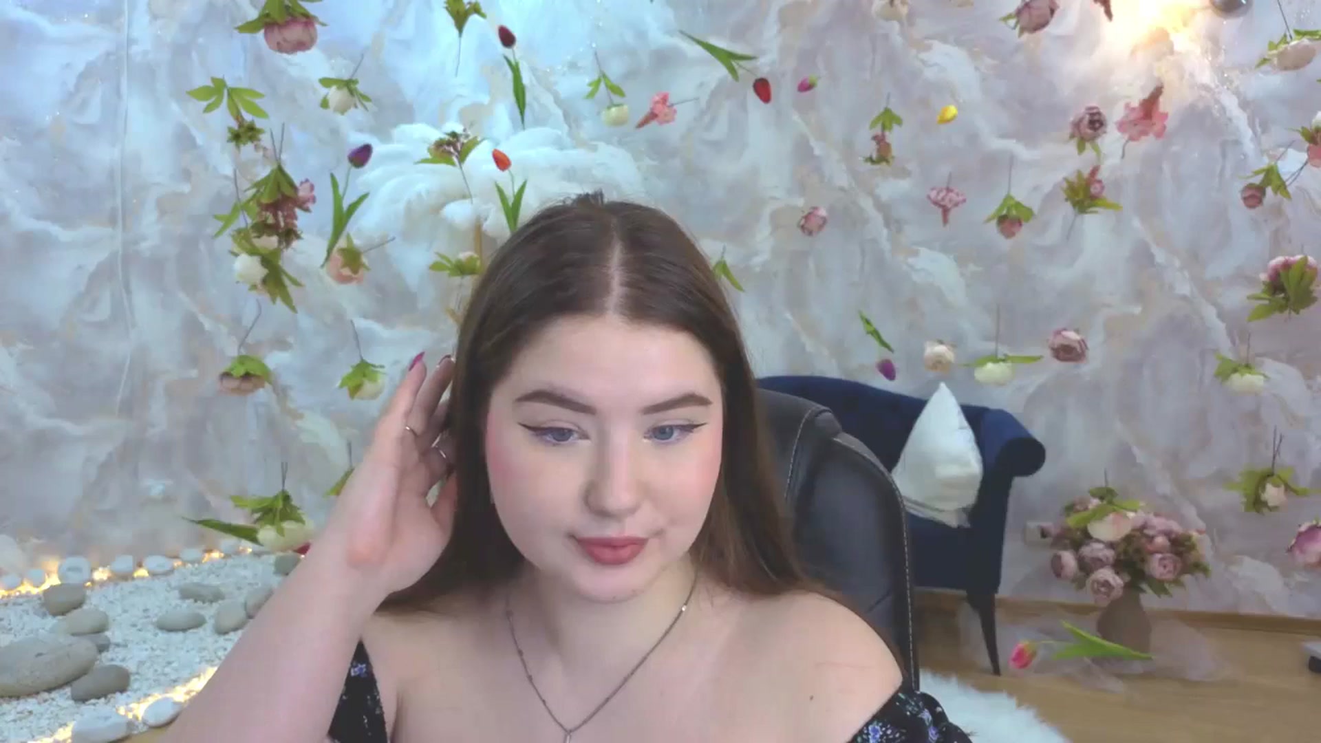 Gallery image thumbnail from EnigmaVeil's myfreecams stream on, 03/19/2026, 21:48 image 9 of 20