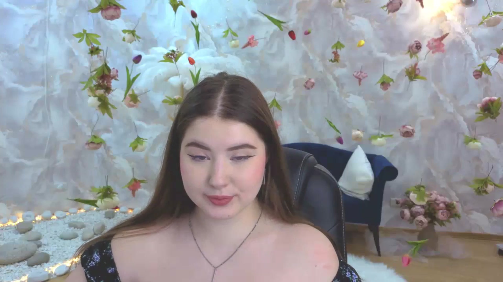 Gallery image thumbnail from EnigmaVeil's myfreecams stream on, 03/19/2026, 21:48 image 2 of 20