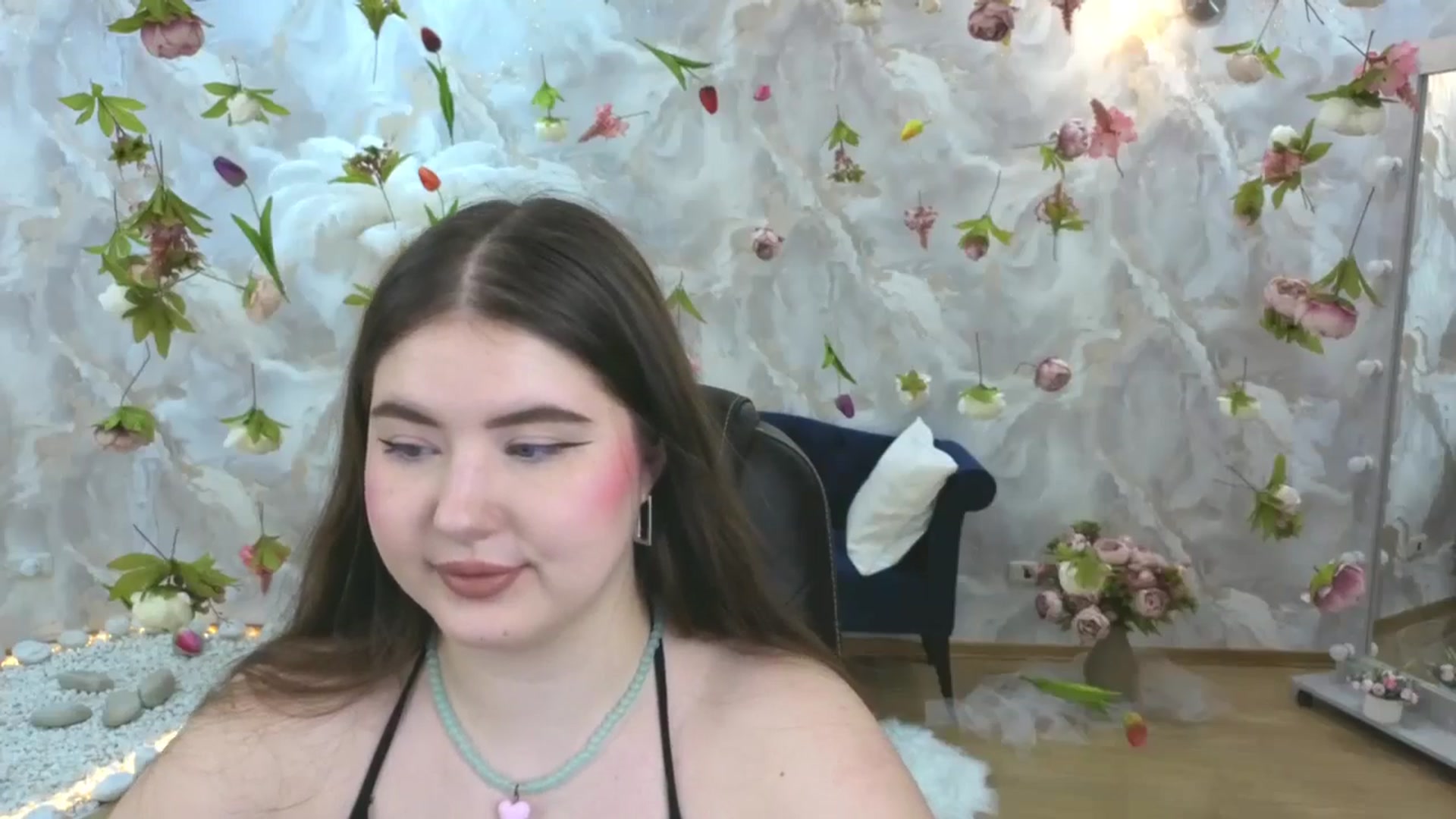 Gallery image thumbnail from EnigmaVeil's myfreecams stream on, 03/22/2026, 19:34 image 18 of 20