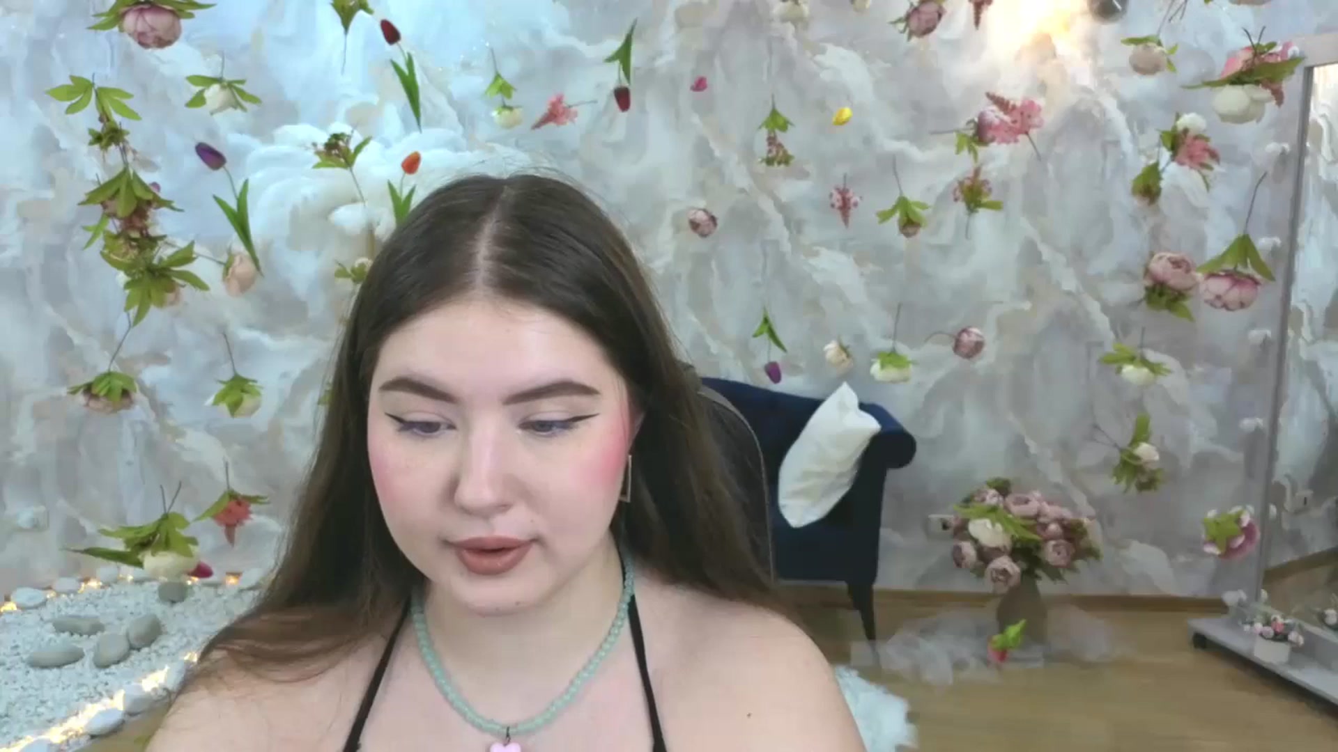 Gallery image thumbnail from EnigmaVeil's myfreecams stream on, 03/22/2026, 19:34 image 17 of 20