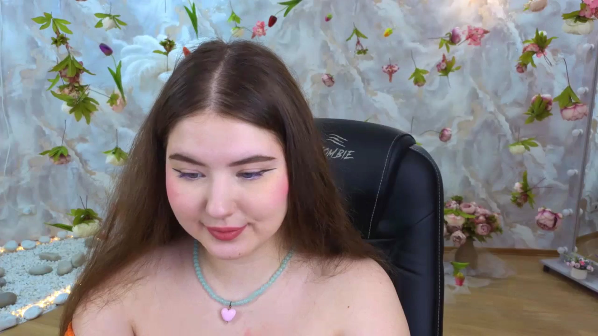 Gallery image thumbnail from EnigmaVeil's myfreecams stream on, 03/24/2026, 14:21 image 3 of 20