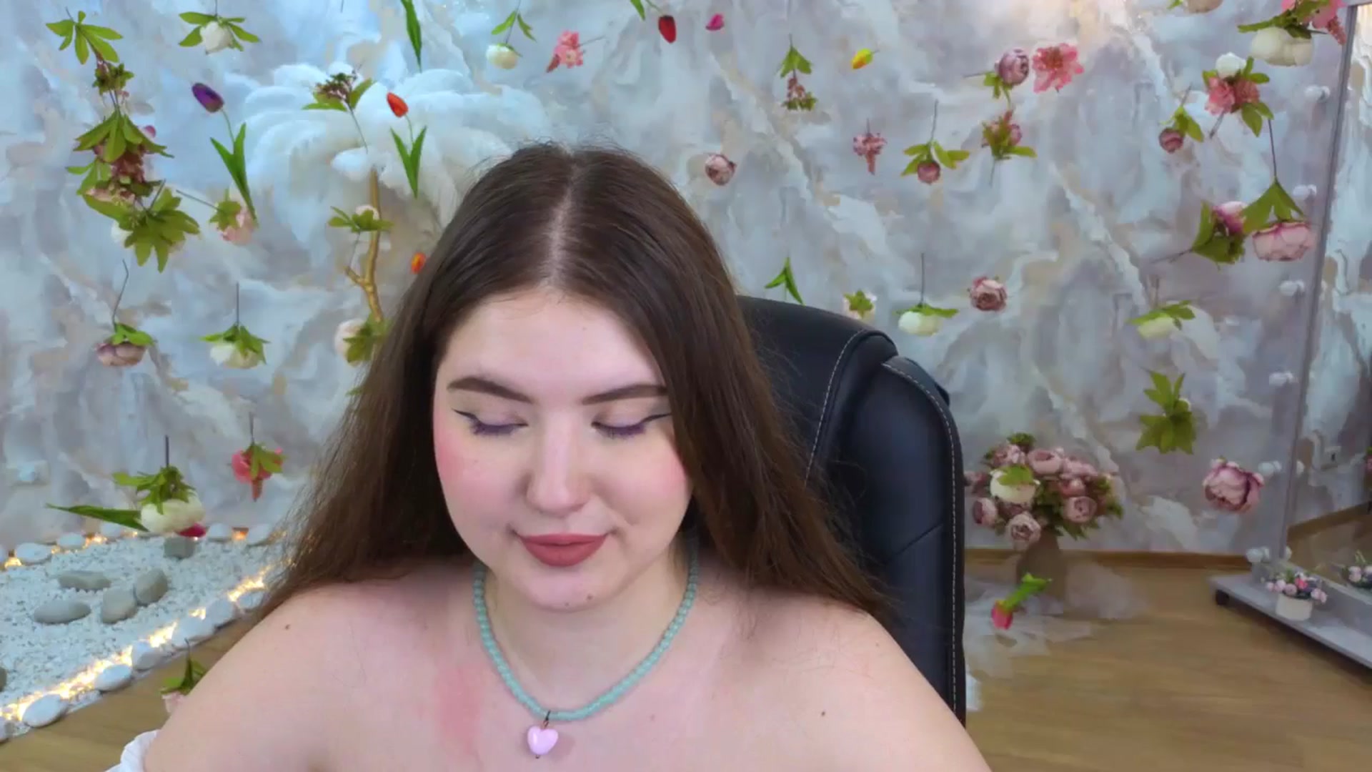 Gallery image thumbnail from EnigmaVeil's myfreecams stream on, 03/24/2026, 18:05 image 19 of 20