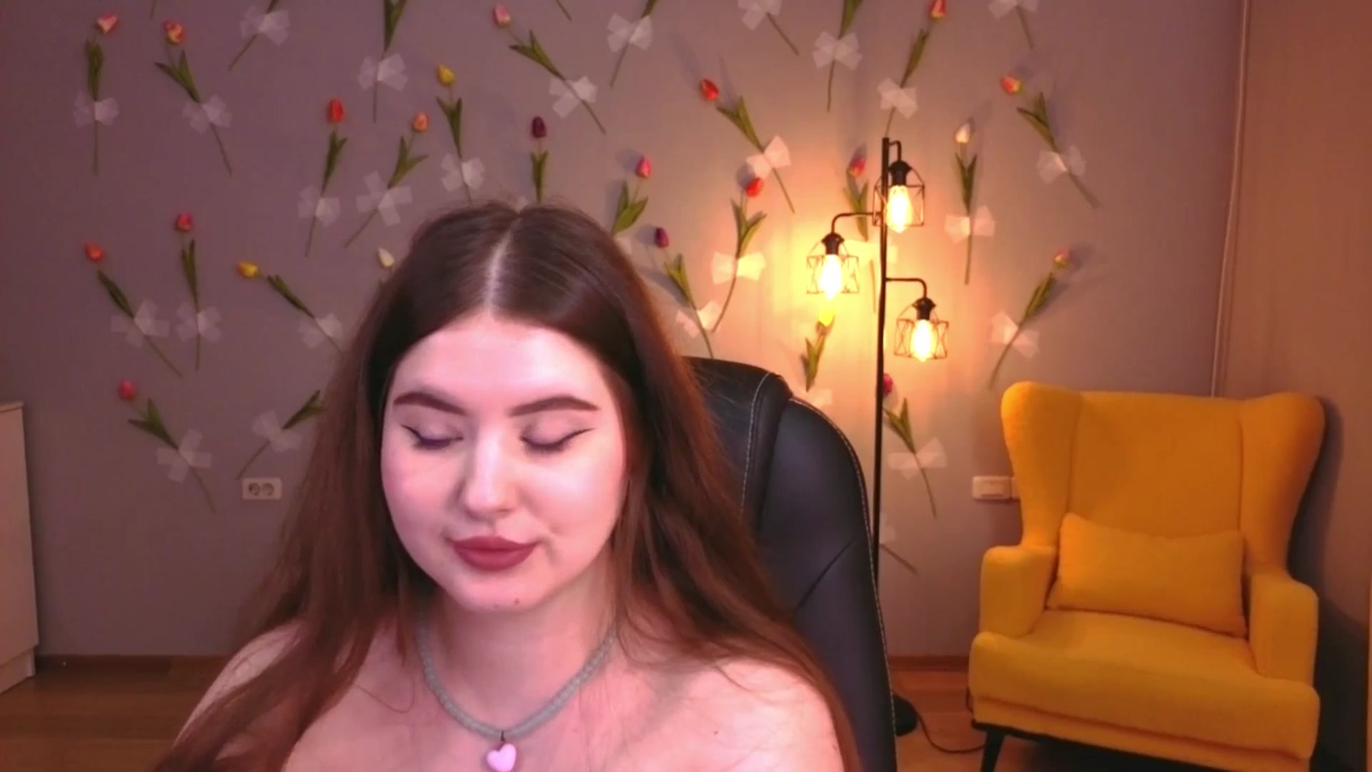 Gallery image thumbnail from EnigmaVeil's myfreecams stream on, 03/25/2026, 18:04 image 18 of 20