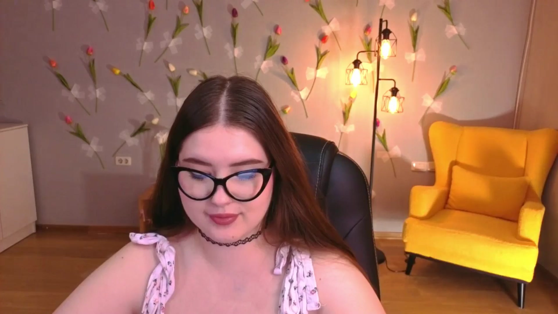 Gallery image thumbnail from EnigmaVeil's myfreecams stream on, 03/29/2026, 22:54 image 15 of 20