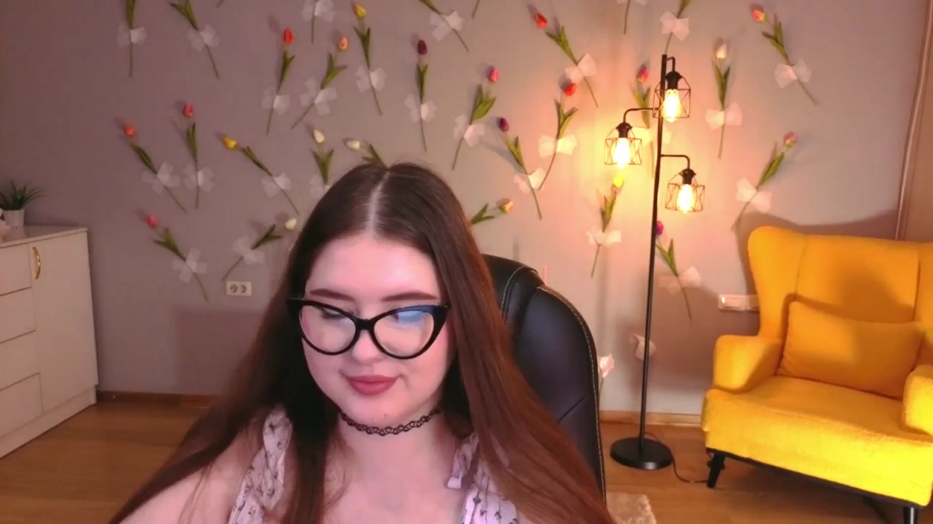 Gallery image thumbnail from EnigmaVeil's myfreecams stream on, 03/30/2026, 01:02 image 18 of 20