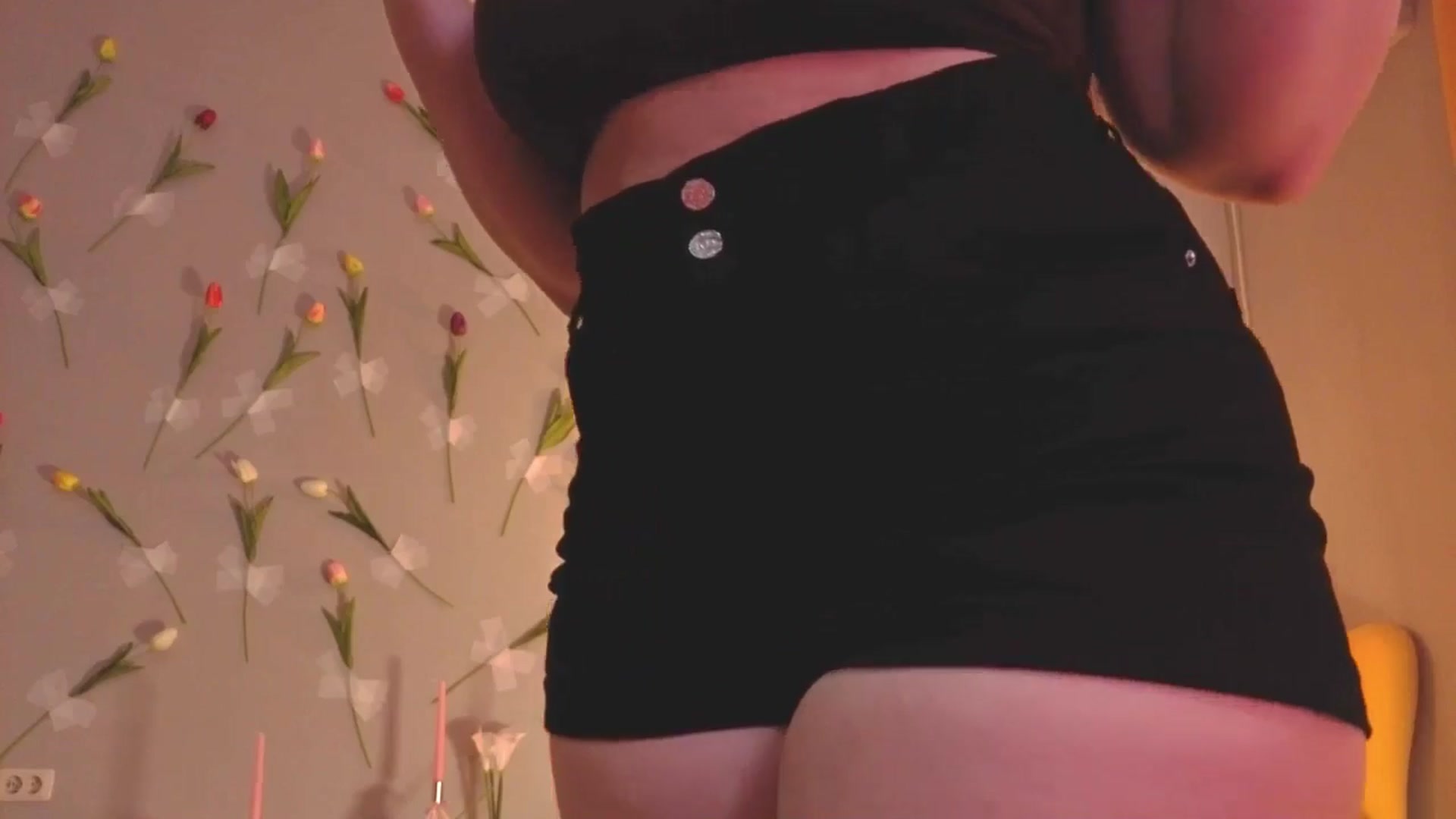 Gallery image thumbnail from EnigmaVeil's myfreecams stream on, 03/31/2026, 19:48 image 2 of 20