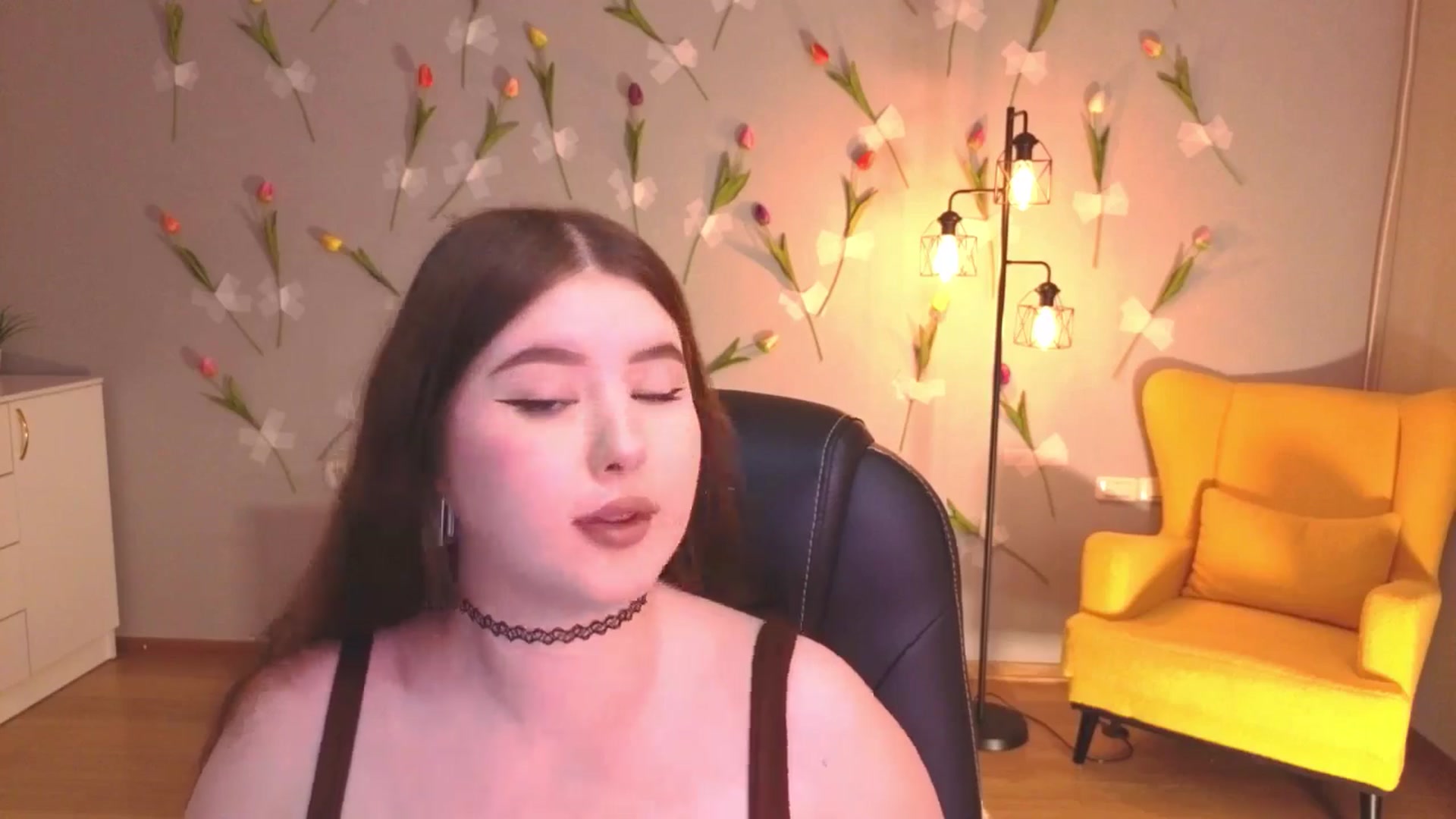 Gallery image thumbnail from EnigmaVeil's myfreecams stream on, 03/31/2026, 20:36 image 2 of 20