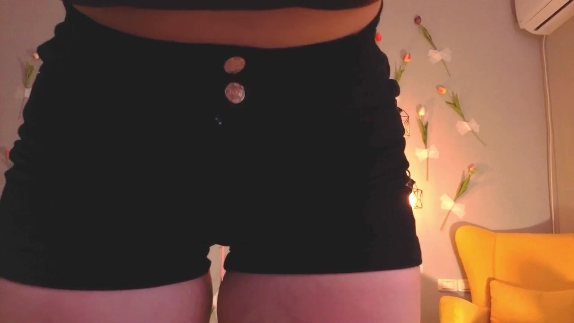 Gallery image thumbnail from EnigmaVeil's myfreecams stream on, 03/31/2026, 20:36 image 20 of 20