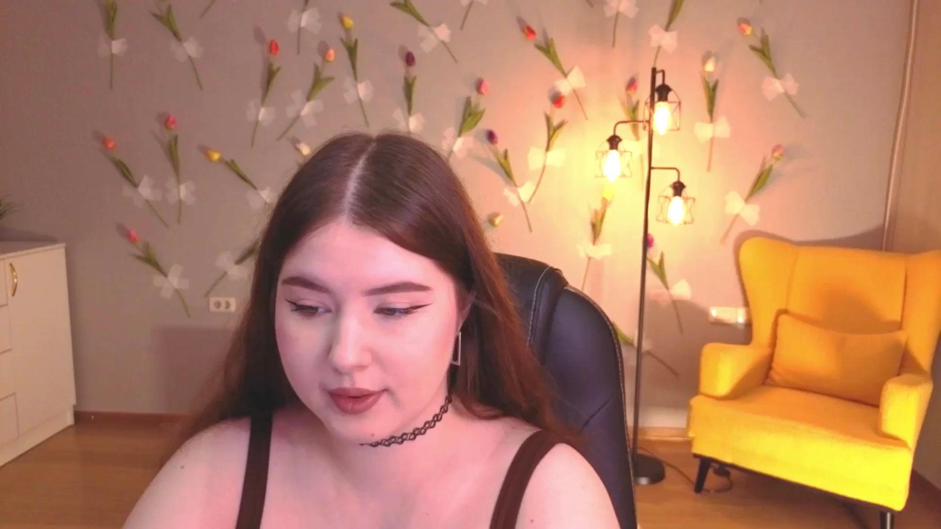 Gallery image thumbnail from EnigmaVeil's myfreecams stream on, 03/31/2026, 20:36 image 1 of 20