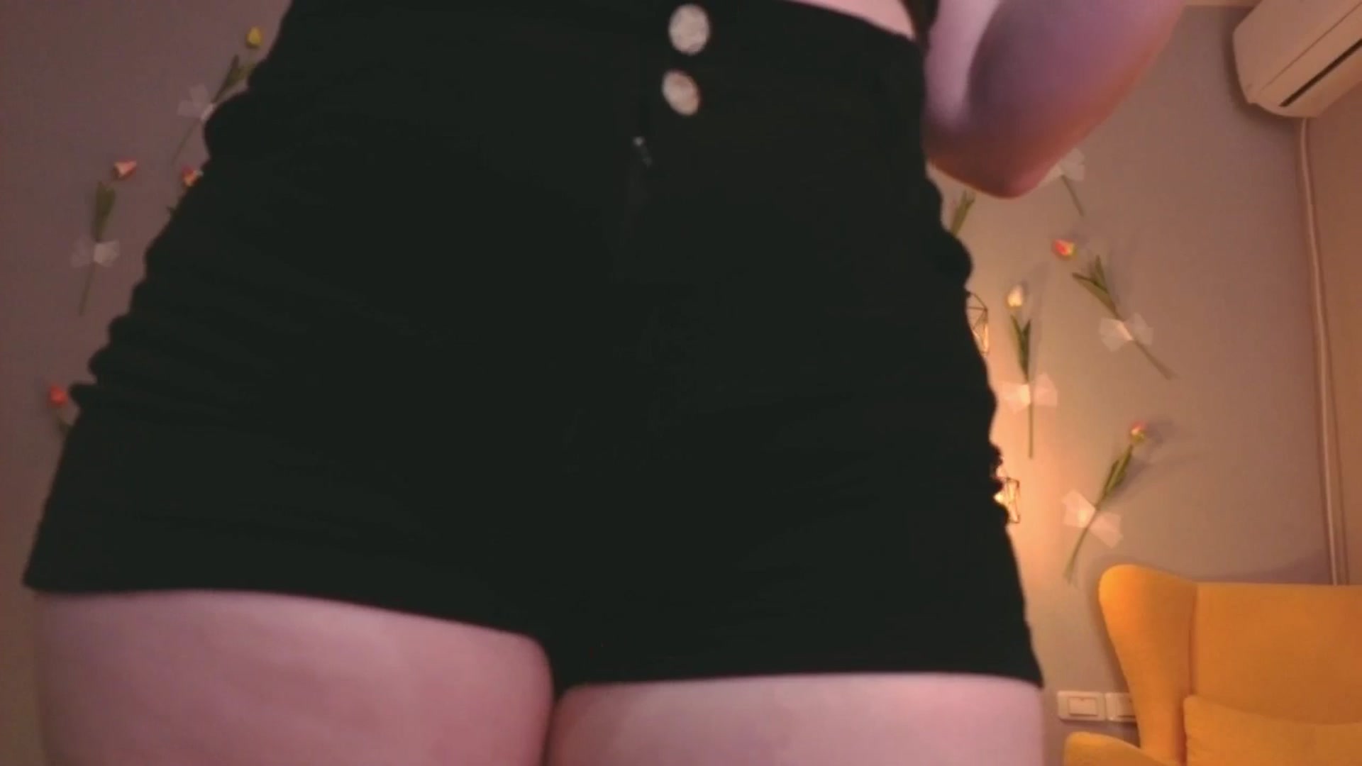 Gallery image thumbnail from EnigmaVeil's myfreecams stream on, 03/31/2026, 23:48 image 2 of 20