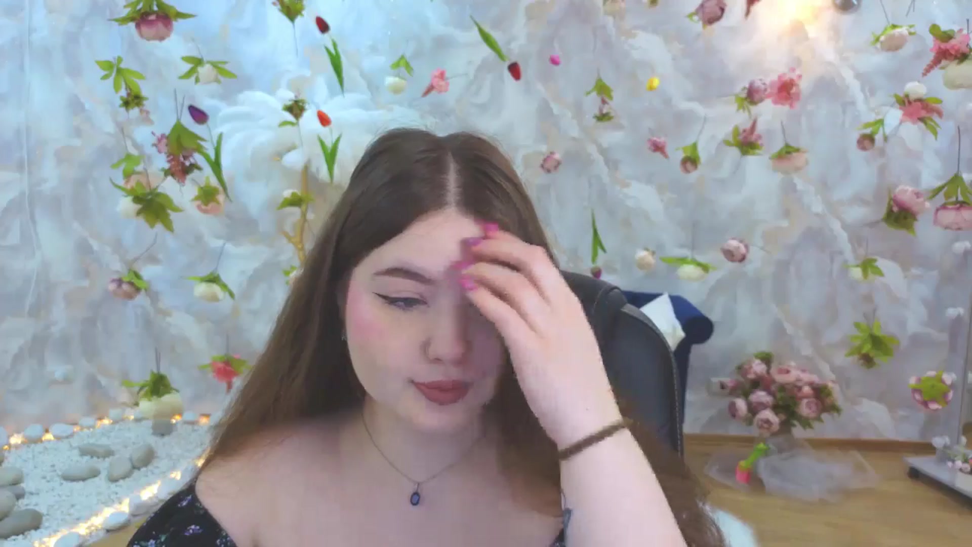 Gallery image thumbnail from EnigmaVeil's myfreecams stream on, 04/07/2026, 20:45 image 14 of 20