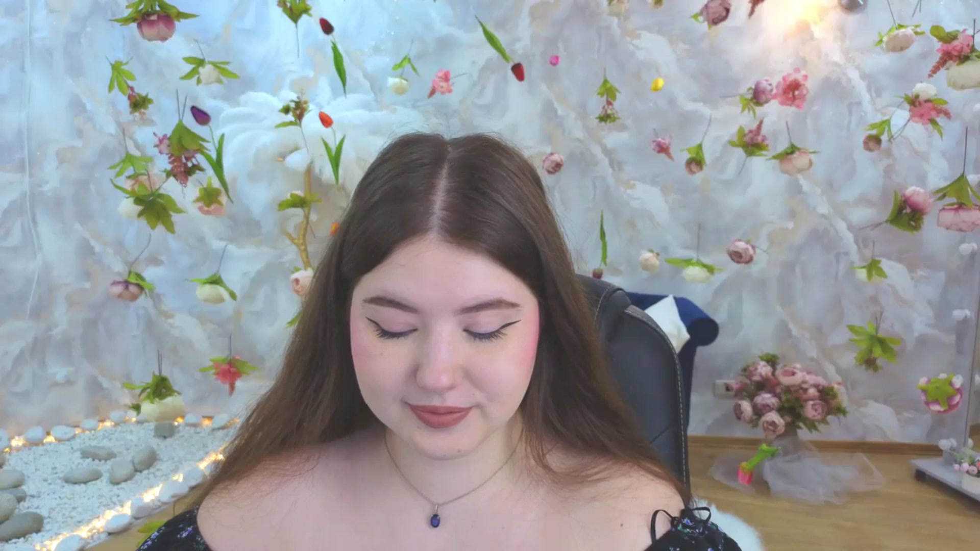 Gallery image thumbnail from EnigmaVeil's myfreecams stream on, 04/07/2026, 20:45 image 10 of 20