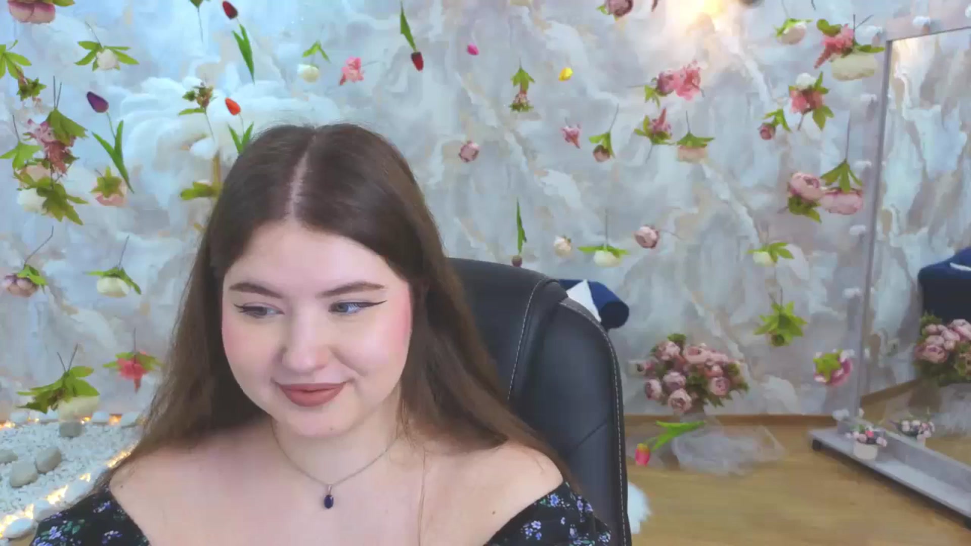Gallery image thumbnail from EnigmaVeil's myfreecams stream on, 04/07/2026, 23:48 image 7 of 20