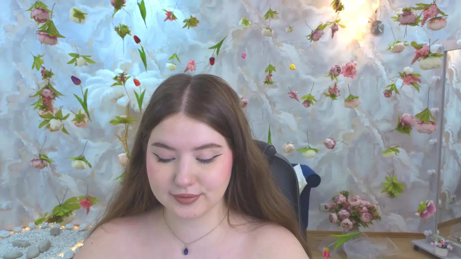 Gallery image thumbnail from EnigmaVeil's myfreecams stream on, 04/07/2026, 23:48 image 15 of 20