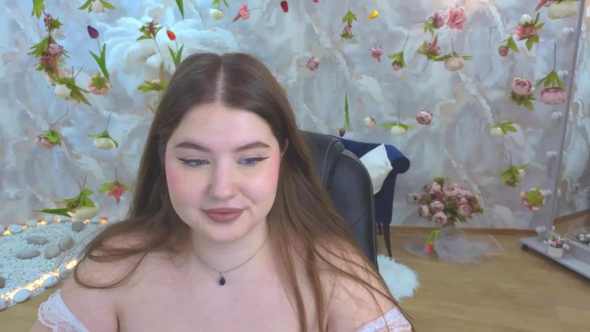 Gallery image thumbnail from EnigmaVeil's myfreecams stream on, 04/08/2026, 01:27 image 13 of 20