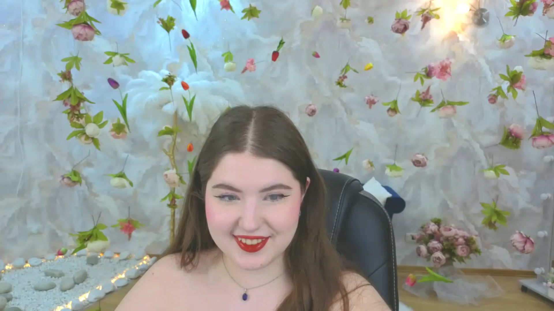 Gallery image thumbnail from EnigmaVeil's myfreecams stream on, 04/10/2026, 09:53 image 6 of 20