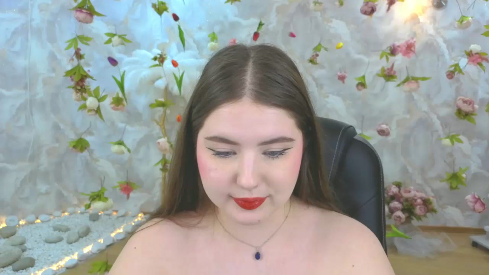 Gallery image thumbnail from EnigmaVeil's myfreecams stream on, 04/10/2026, 11:07 image 17 of 20