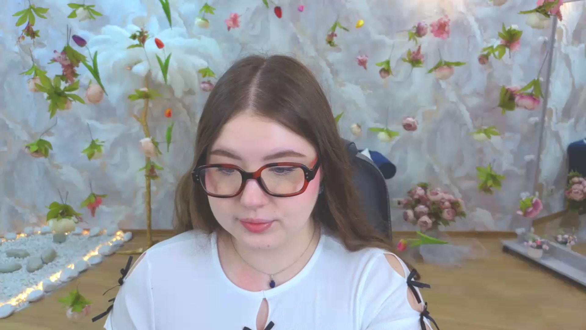 Gallery image thumbnail from EnigmaVeil's myfreecams stream on, 04/12/2026, 19:33 image 7 of 20
