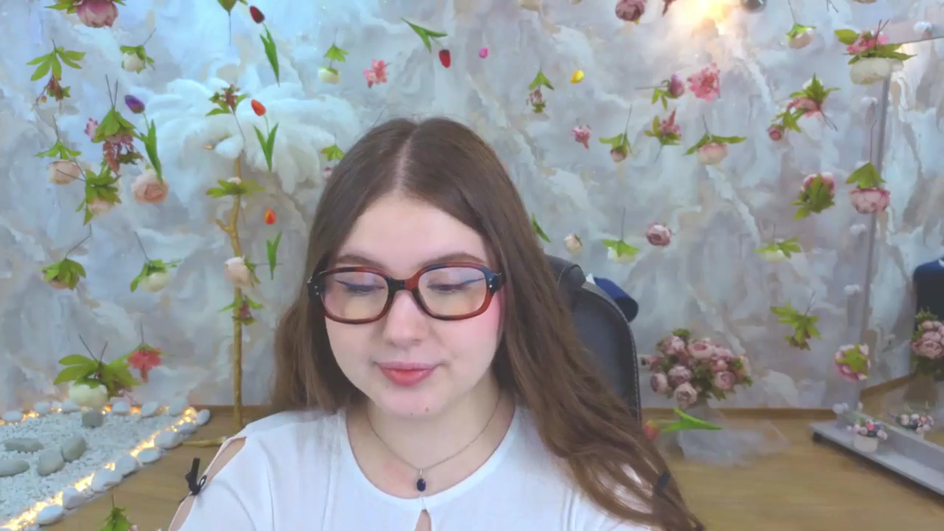 Gallery image thumbnail from EnigmaVeil's myfreecams stream on, 04/12/2026, 19:33 image 20 of 20