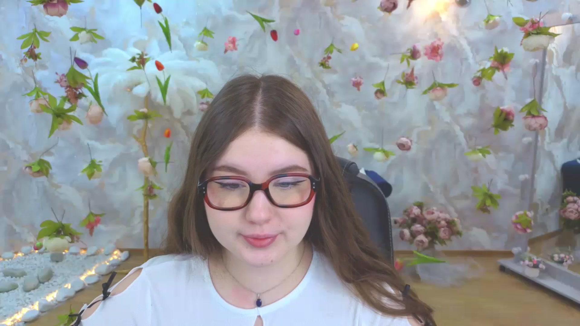 Gallery image thumbnail from EnigmaVeil's myfreecams stream on, 04/12/2026, 19:33 image 19 of 20