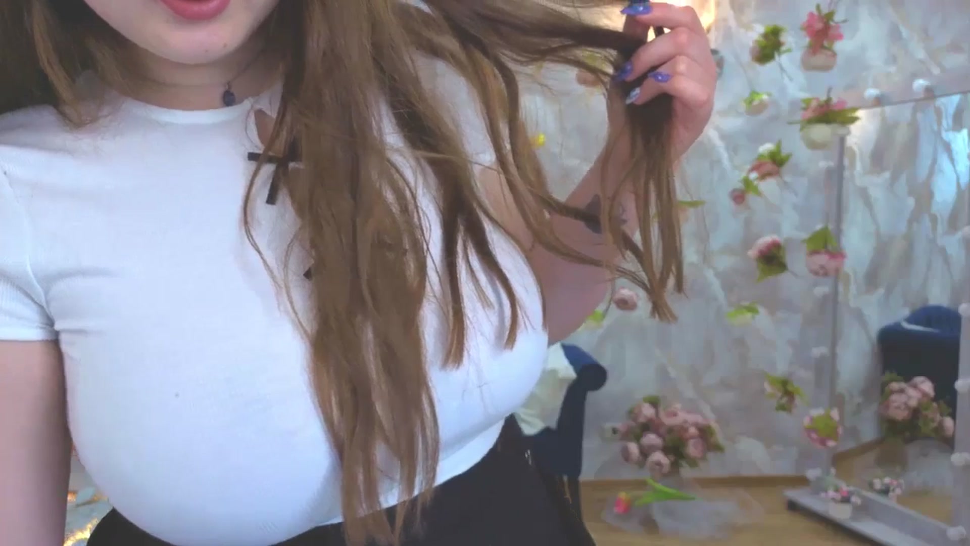 Gallery image thumbnail from EnigmaVeil's myfreecams stream on, 04/12/2026, 20:04 image 16 of 20