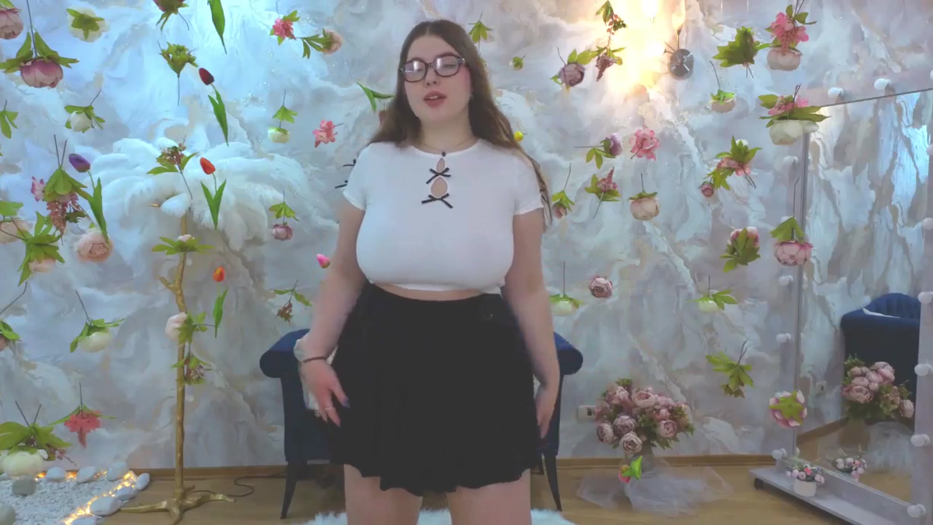 Gallery image thumbnail from EnigmaVeil's myfreecams stream on, 04/12/2026, 20:04 image 14 of 20