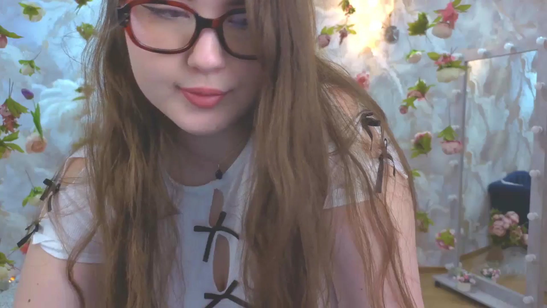 Gallery image thumbnail from EnigmaVeil's myfreecams stream on, 04/12/2026, 20:04 image 20 of 20