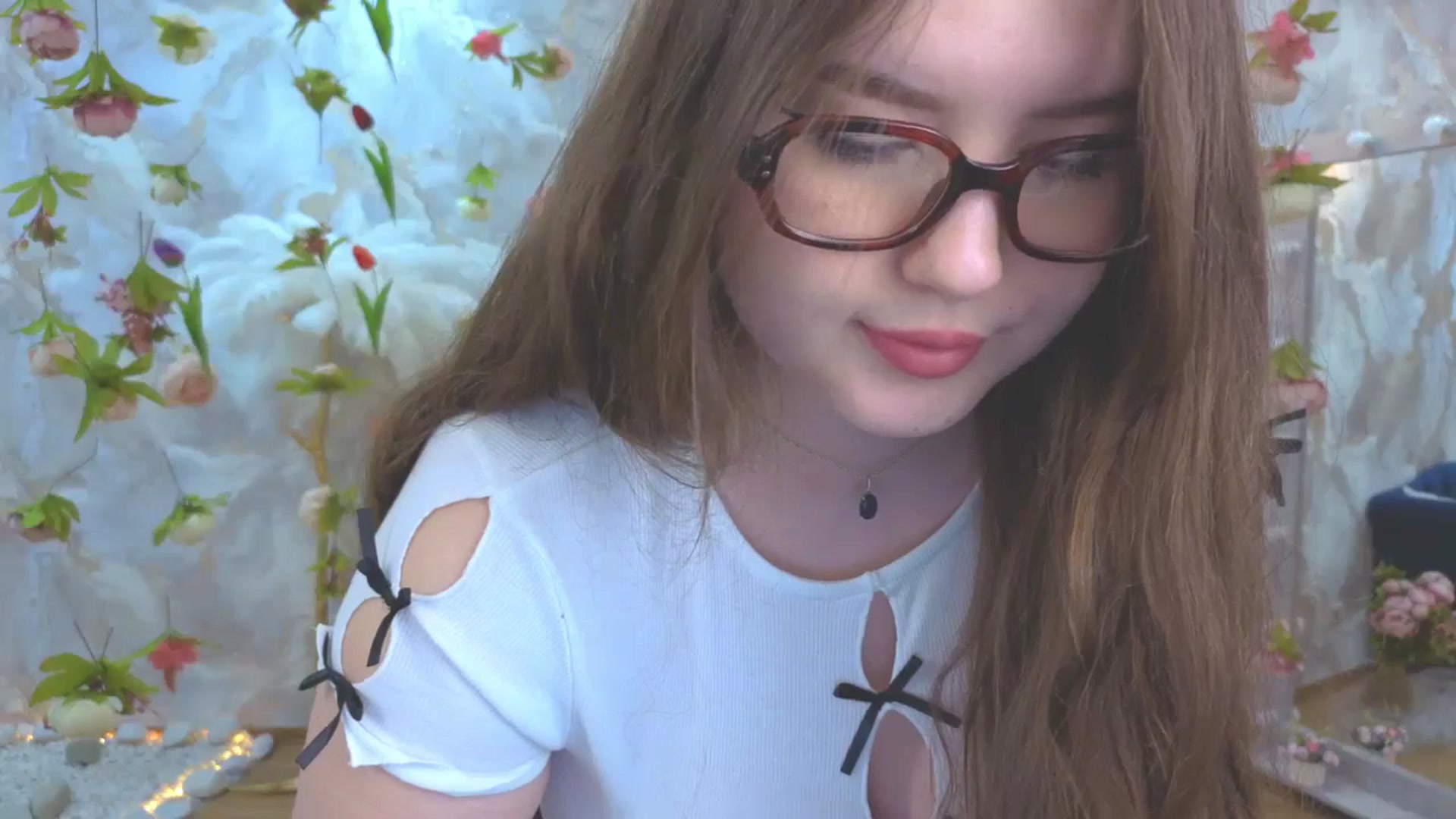Gallery image thumbnail from EnigmaVeil's myfreecams stream on, 04/12/2026, 20:04 image 11 of 20